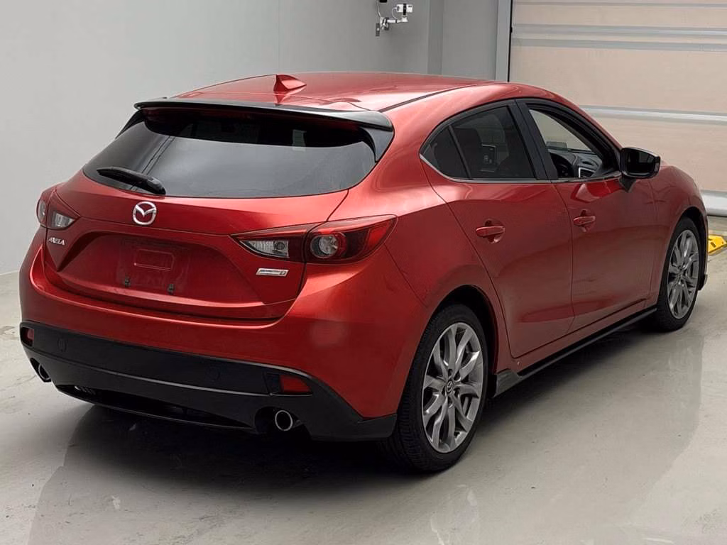 MAZDA AXELA