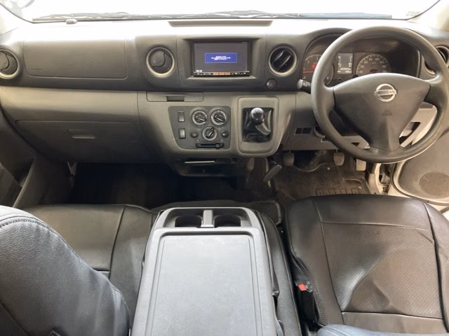 NISSAN NV350 CARAVAN