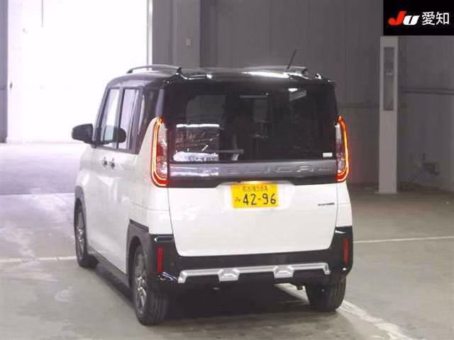 MITSUBISHI DELICA MINI