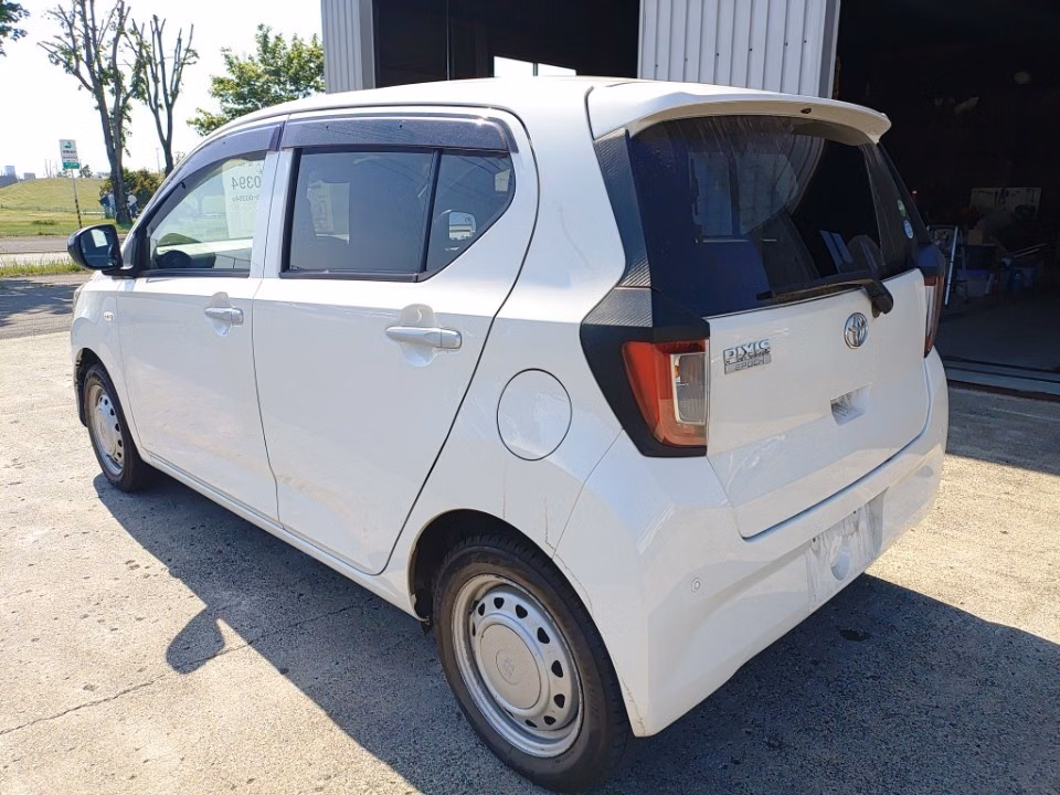 TOYOTA PIXIS EPOCH