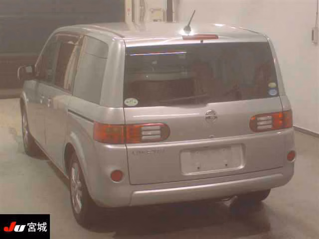 NISSAN LAFESTA