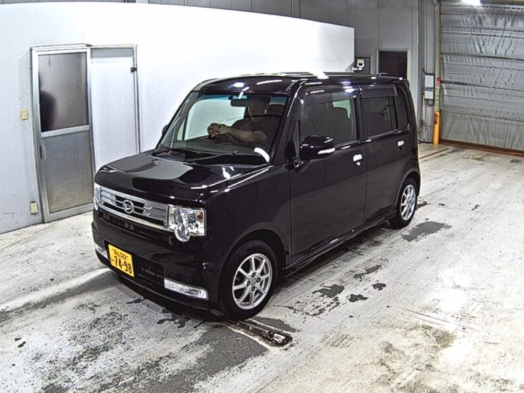 DAIHATSU MOVE CONTE