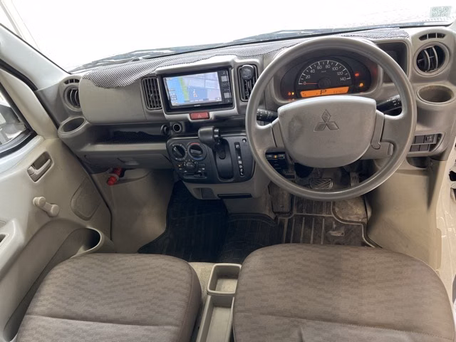MITSUBISHI MINICAB