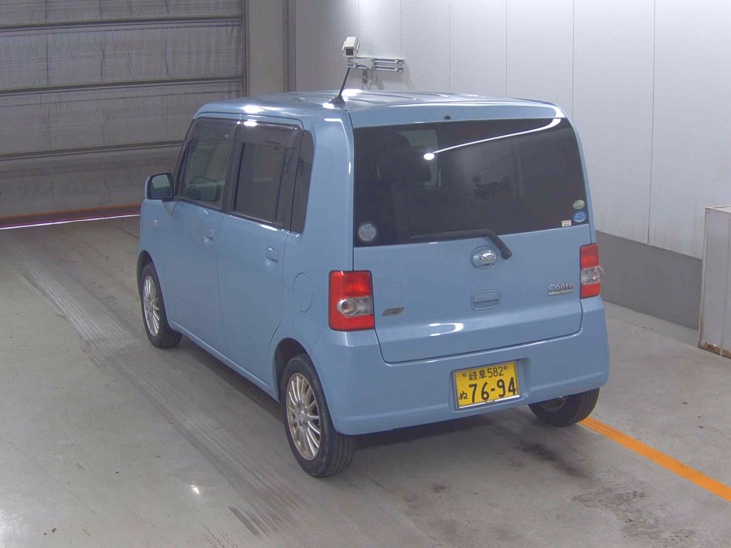 DAIHATSU MOVE CONTE