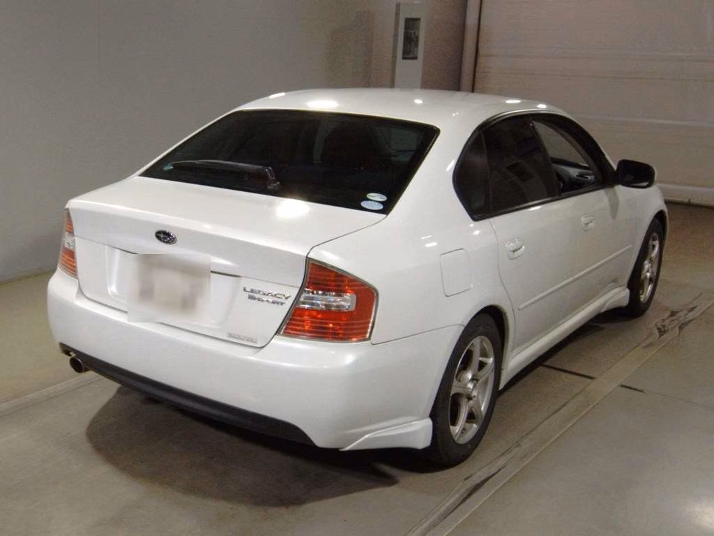 SUBARU LEGACY B4