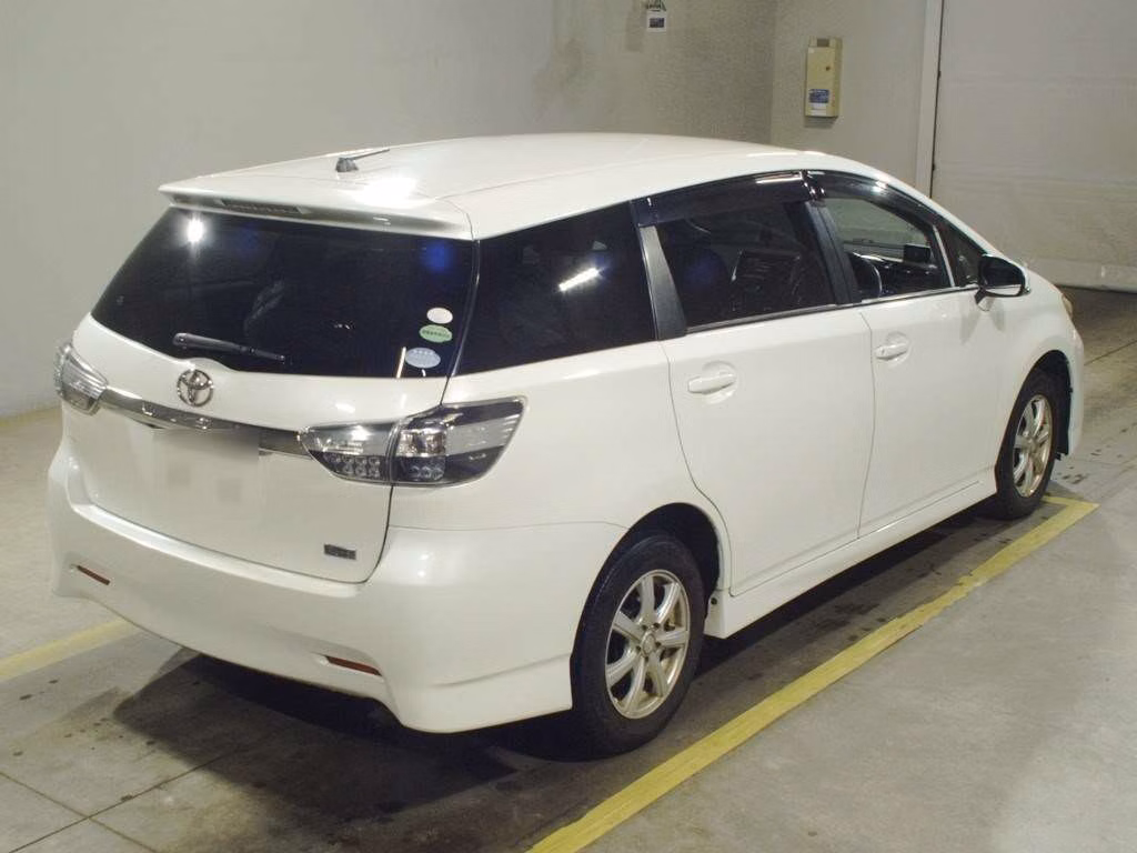TOYOTA WISH