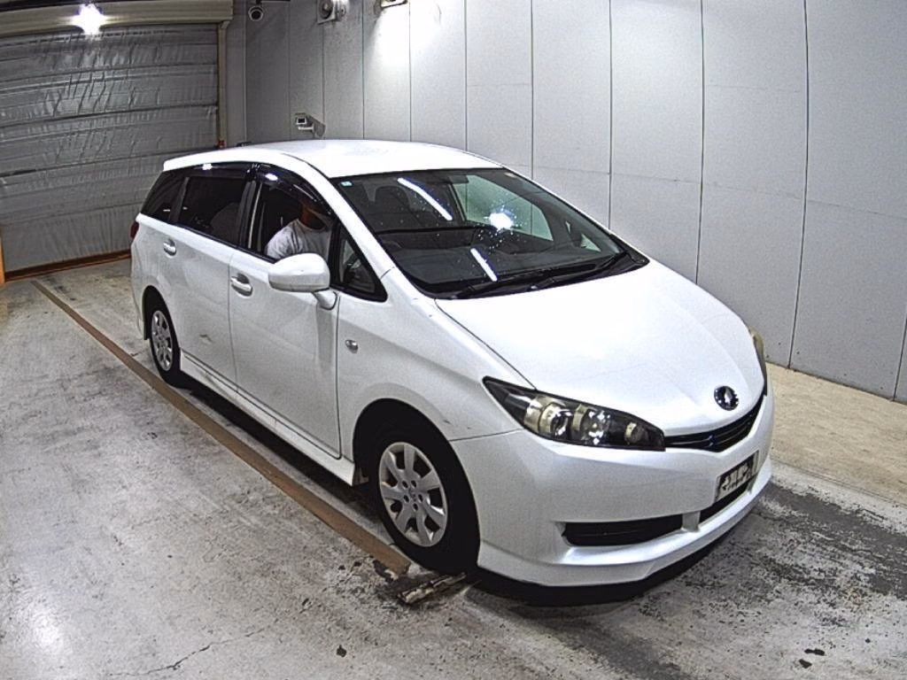 TOYOTA WISH