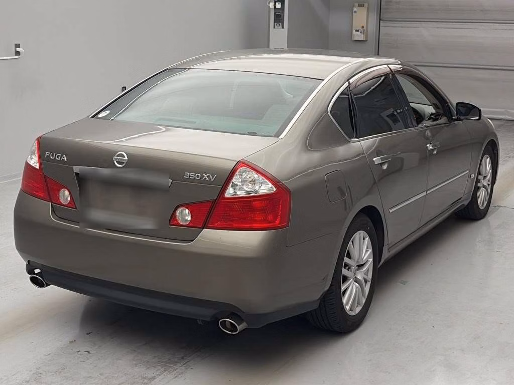 NISSAN FUGA