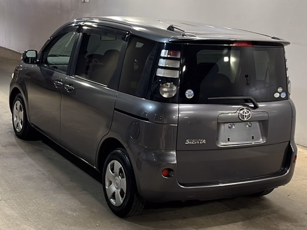 TOYOTA SIENTA