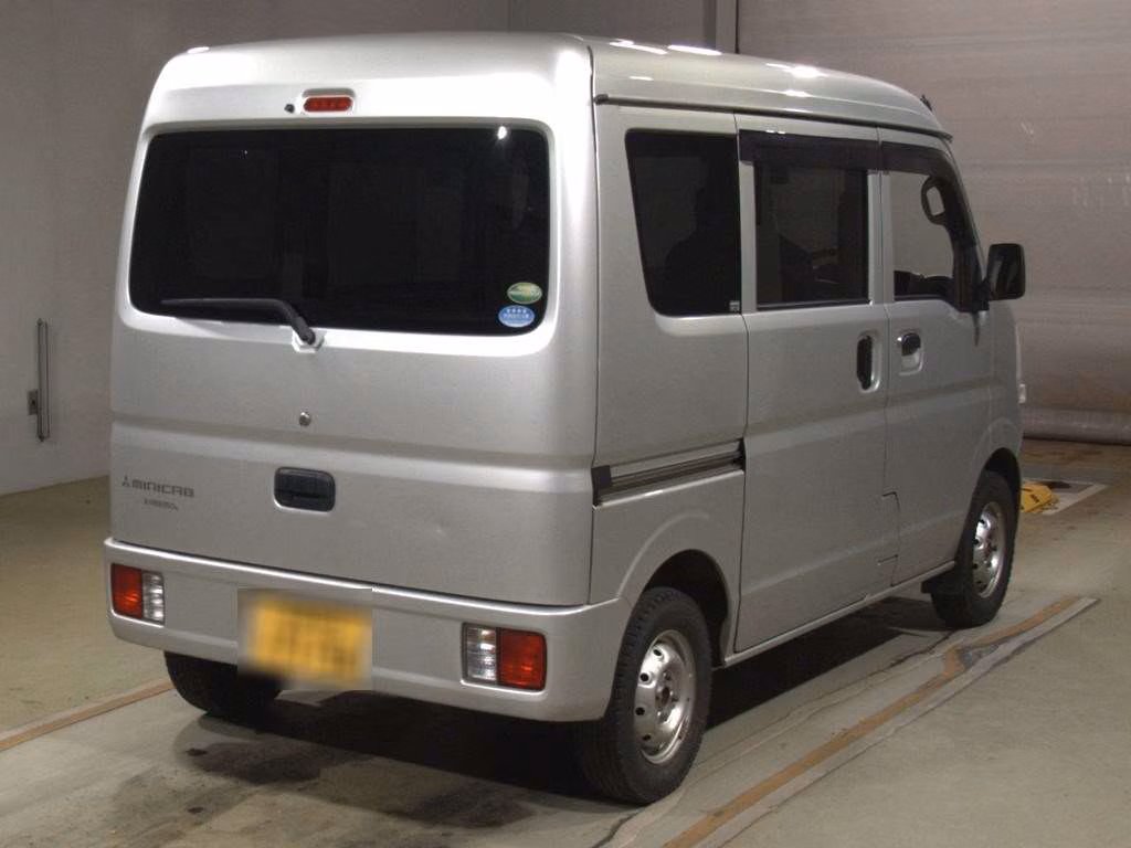 MITSUBISHI MINICAB