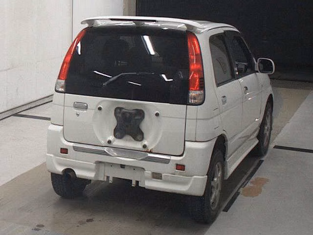DAIHATSU TERIOS KID