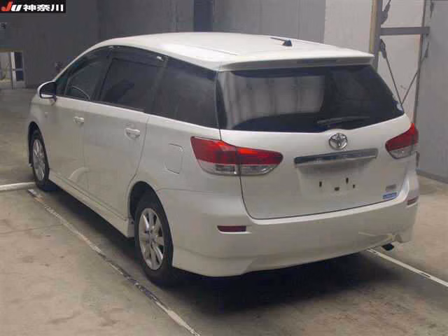 TOYOTA WISH
