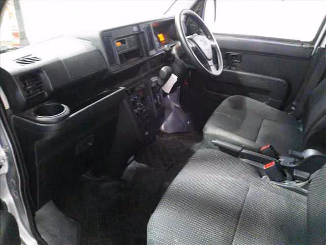 TOYOTA PIXIS VAN