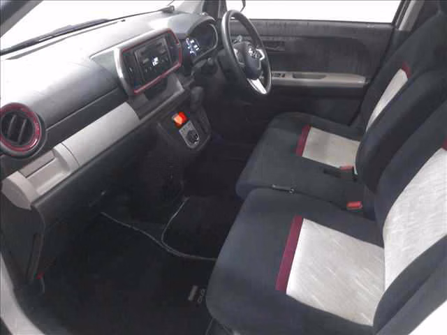 DAIHATSU BOON