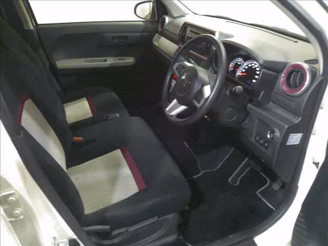DAIHATSU BOON