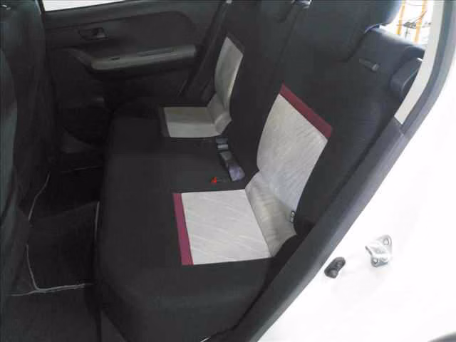 DAIHATSU BOON
