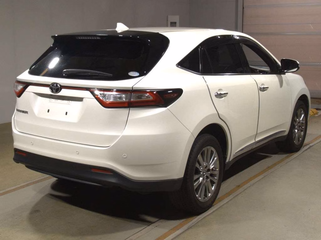 TOYOTA HARRIER