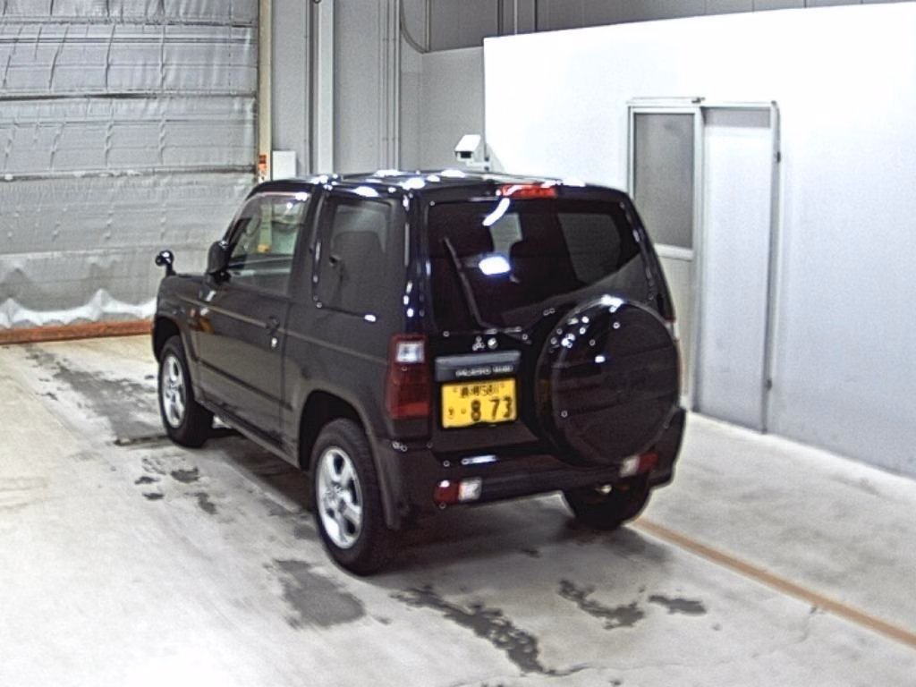 MITSUBISHI PAJERO MINI
