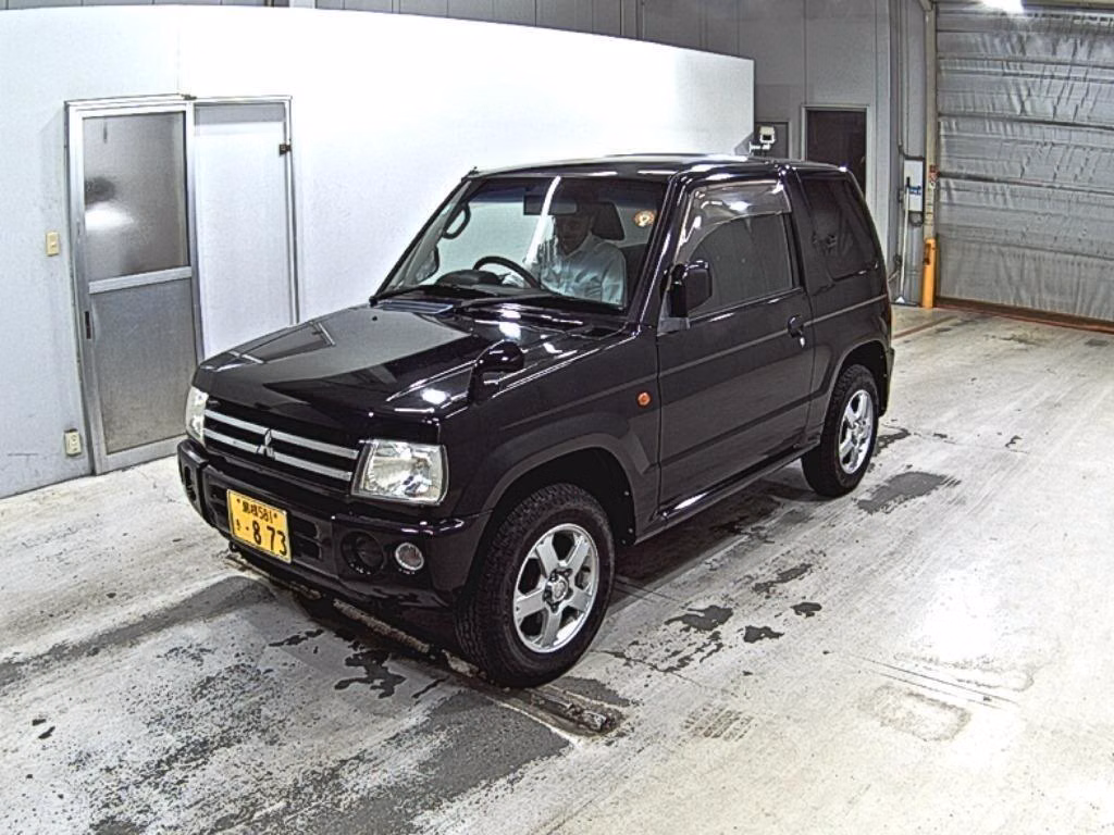 MITSUBISHI PAJERO MINI