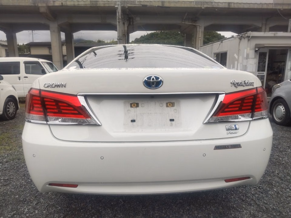 TOYOTA CROWN
