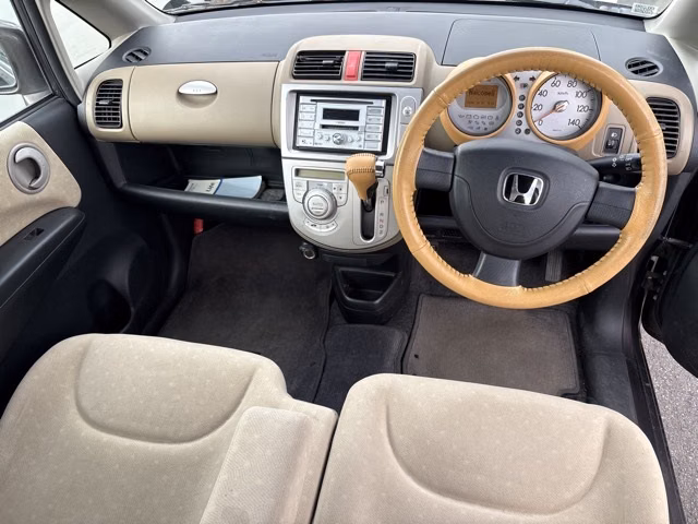 HONDA LIFE