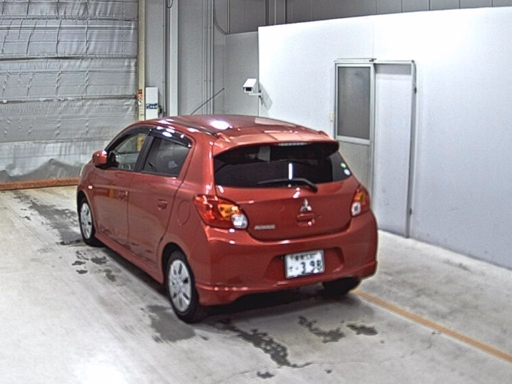 MITSUBISHI MIRAGE