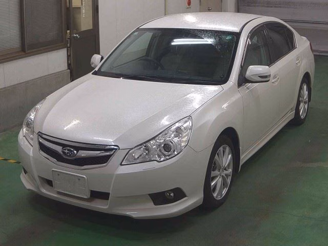 SUBARU LEGACY B4