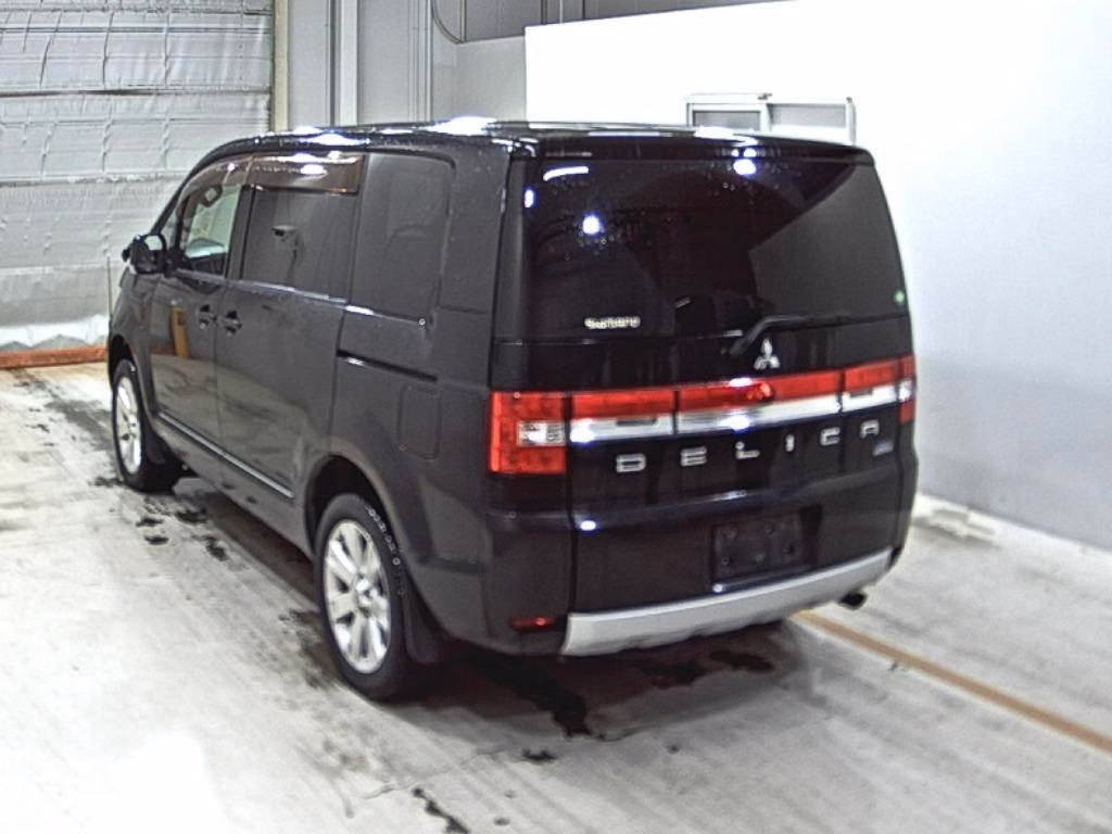 MITSUBISHI DELICA D:5