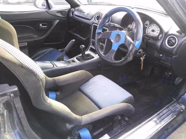 MAZDA ROADSTER