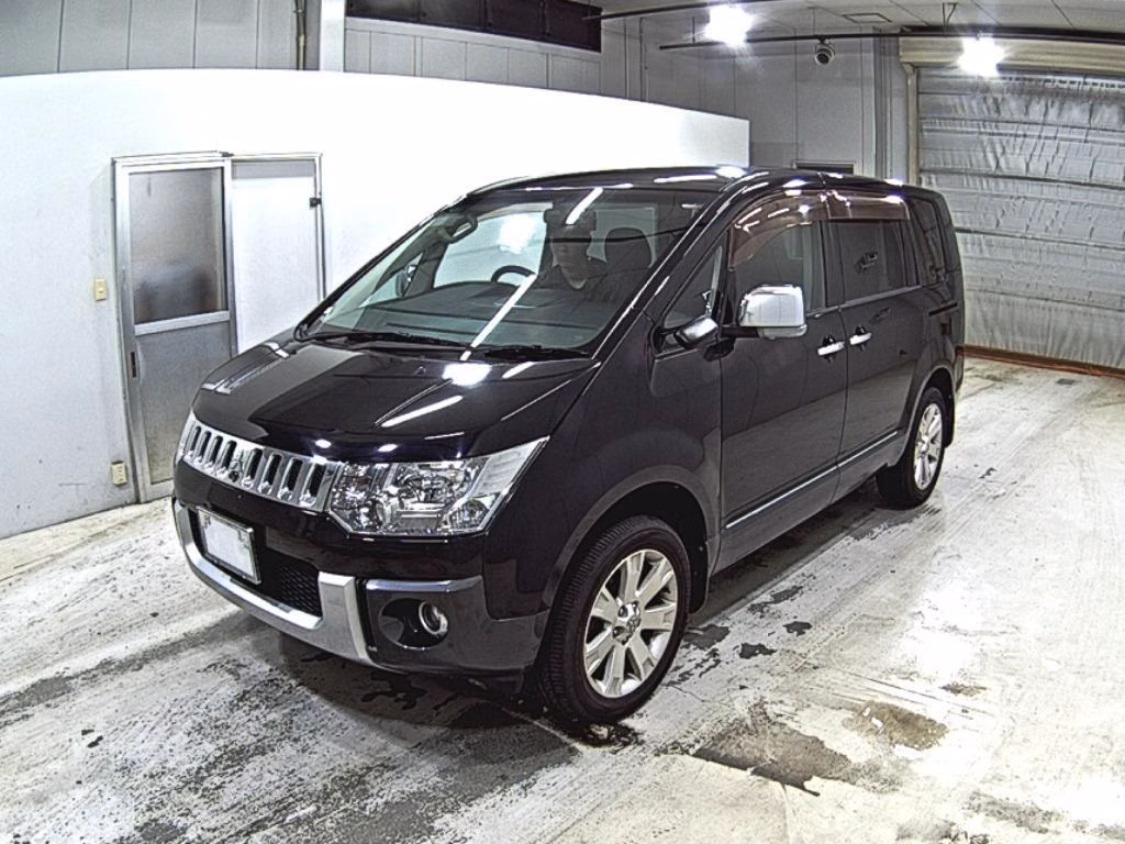 MITSUBISHI DELICA D:5