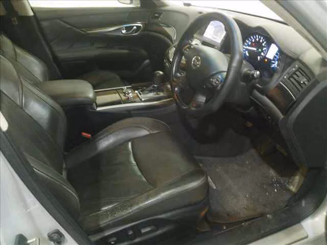 NISSAN FUGA