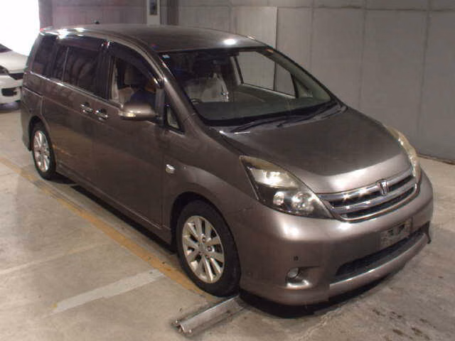 TOYOTA ISIS