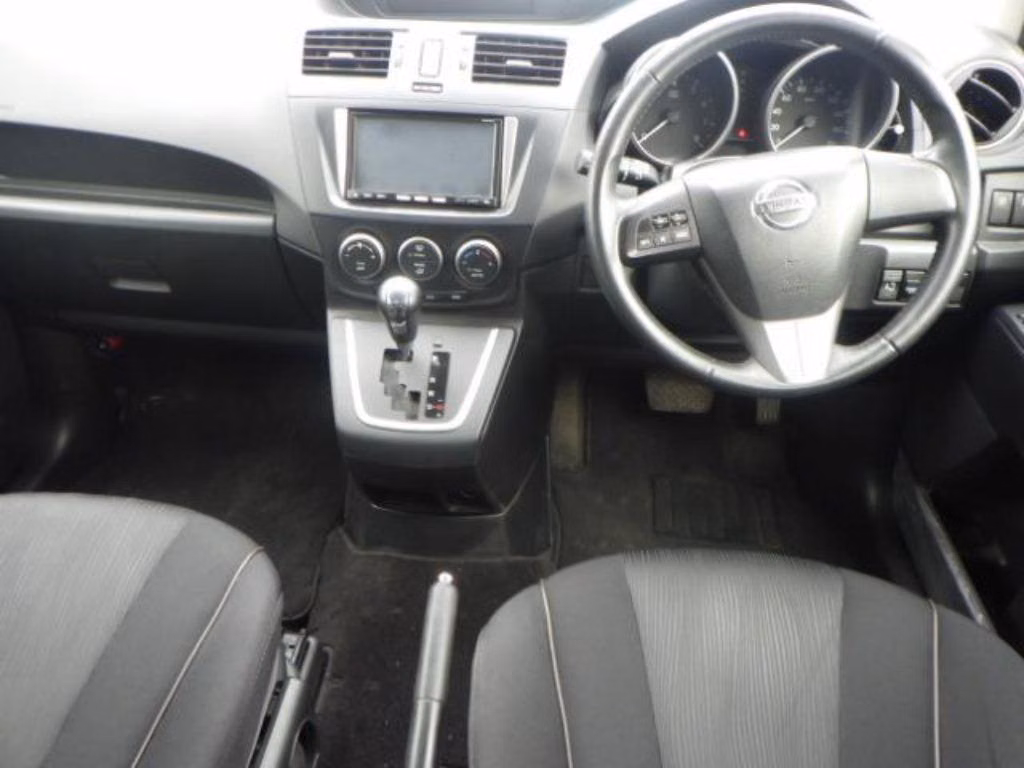 NISSAN LAFESTA
