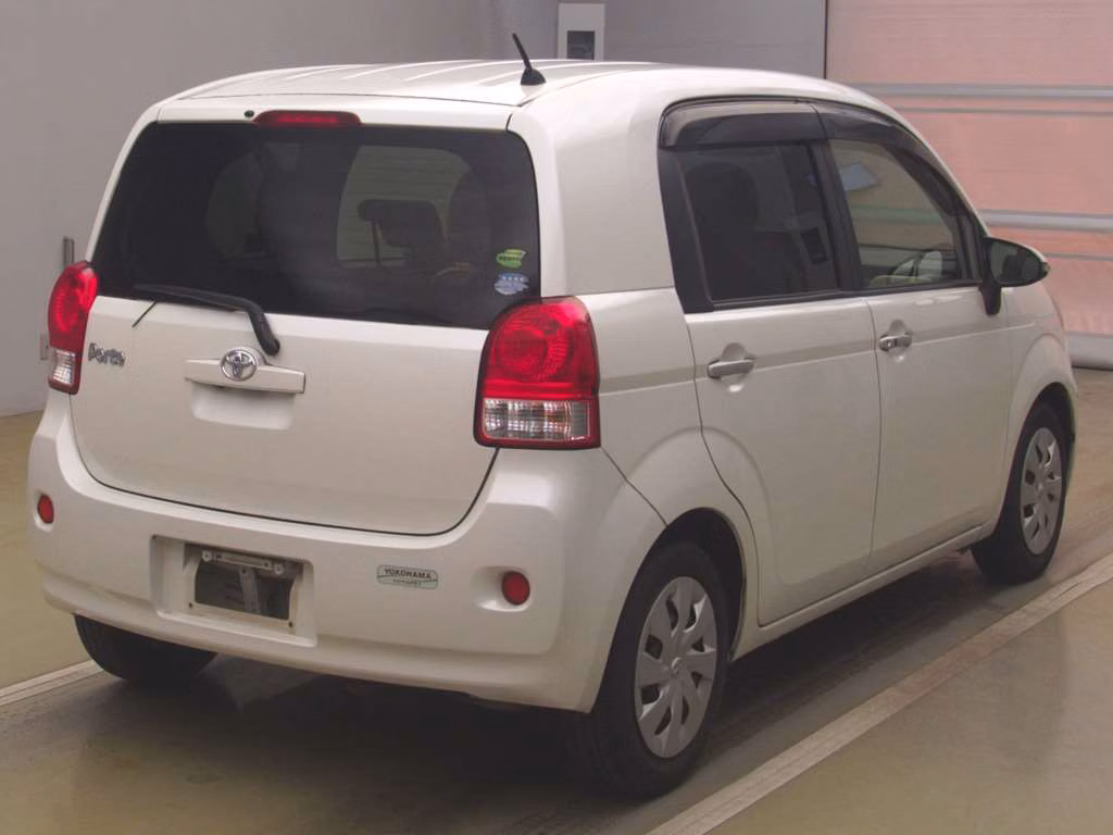 TOYOTA PORTE