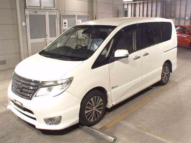 NISSAN SERENA
