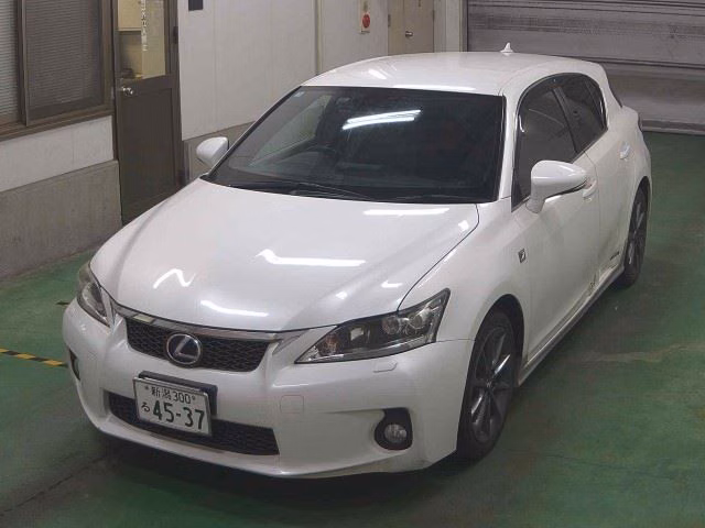 LEXUS CT200H