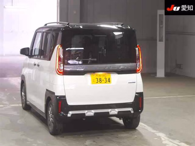 MITSUBISHI DELICA MINI