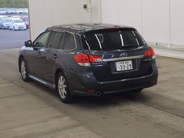 SUBARU LEGACY