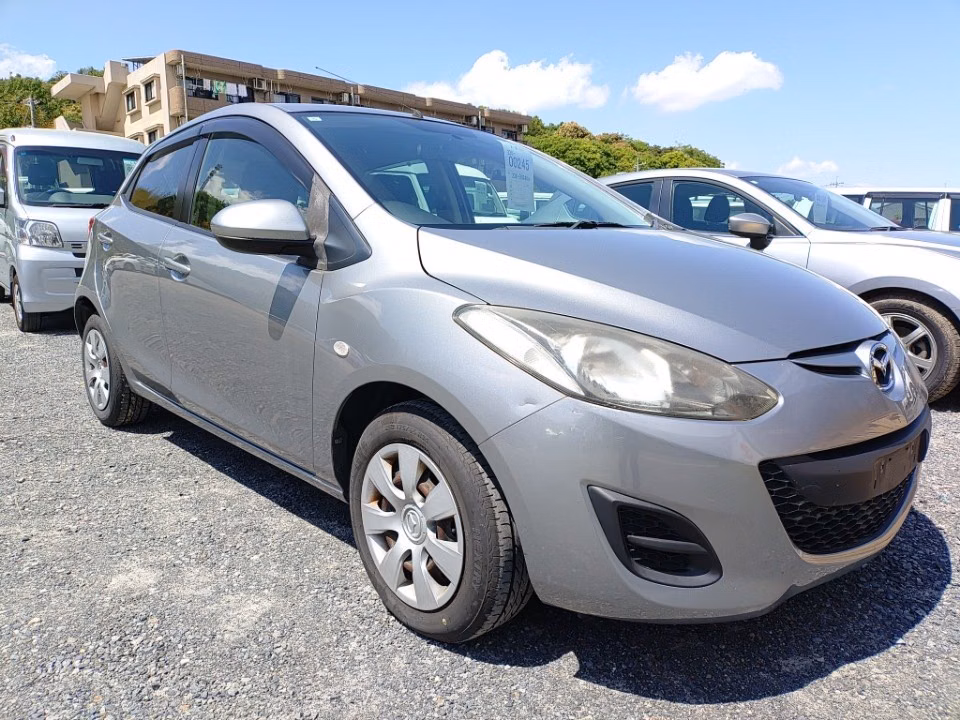 MAZDA DEMIO