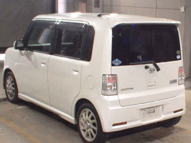DAIHATSU MOVE CONTE