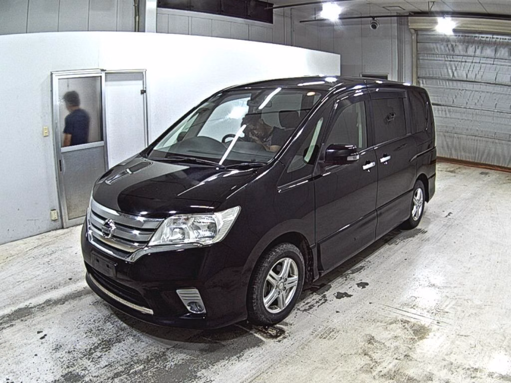 NISSAN SERENA