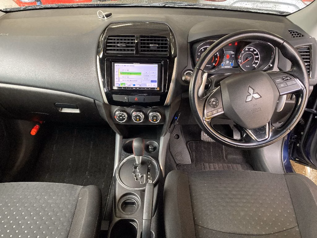 MITSUBISHI RVR