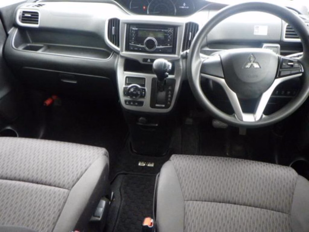 MITSUBISHI DELICA D:2