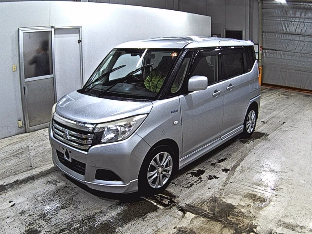 MITSUBISHI DELICA D:2
