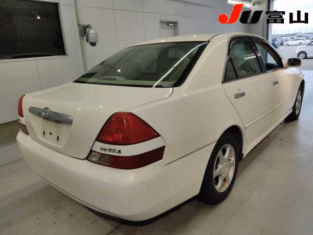 TOYOTA MARK II