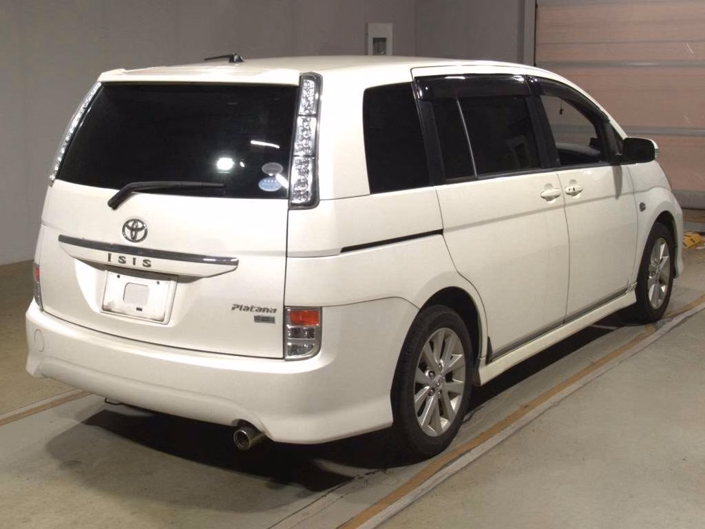 TOYOTA ISIS