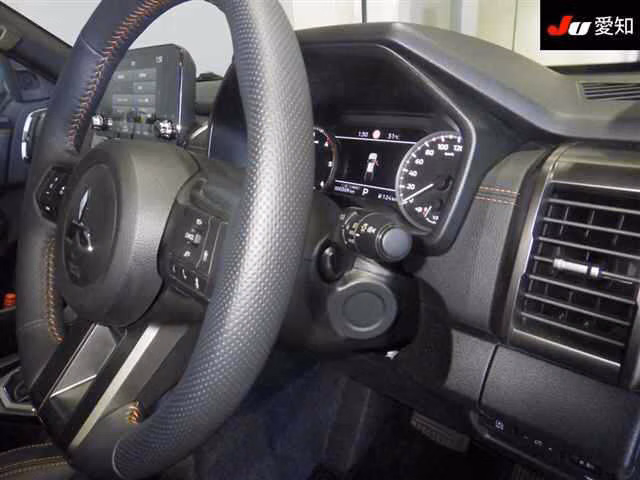 MITSUBISHI TRITON