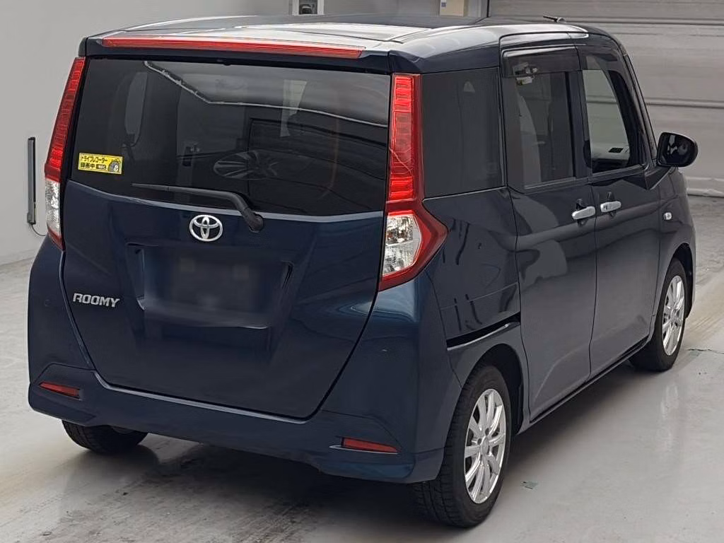 TOYOTA ROOMY