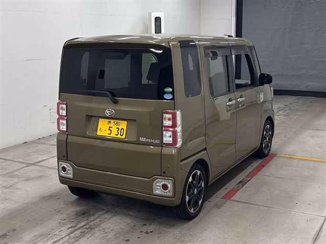 DAIHATSU WAKE