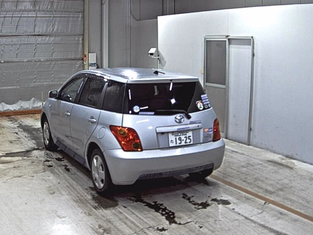 TOYOTA IST